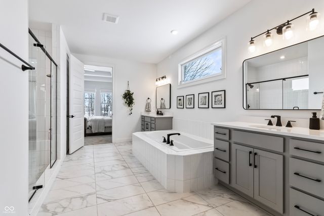 25 Chatham Brook Drive, Westfield, IN 46074