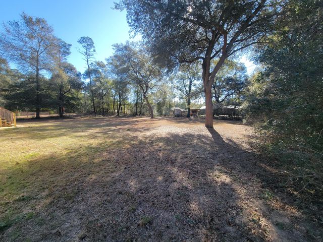 188 O Daniels Way, Defuniak Springs, FL 32433