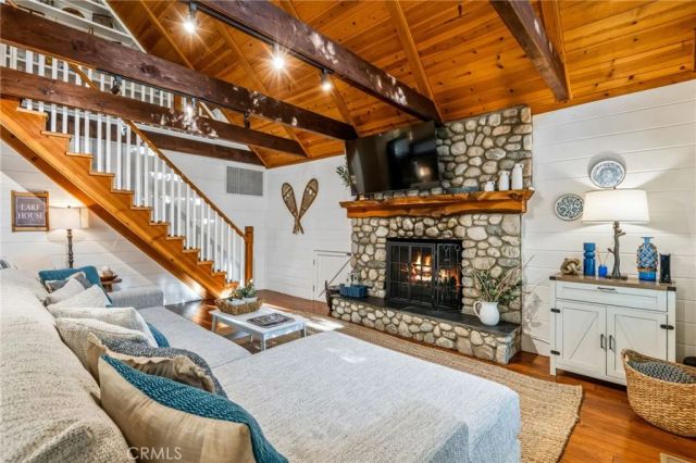 371 Maple Drive, Lake Arrowhead, CA 92352