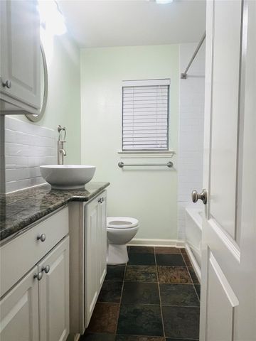 2003 Woodmont Ave, Austin, TX 78703