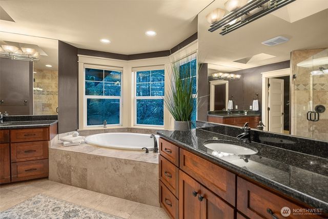 16305 SE 37th Street, Bellevue, WA 98008