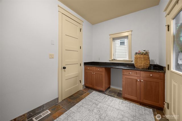 16305 SE 37th Street, Bellevue, WA 98008