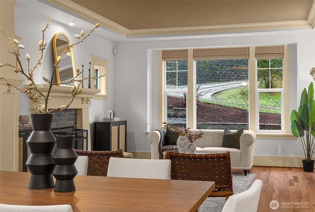 16305 SE 37th Street, Bellevue, WA 98008