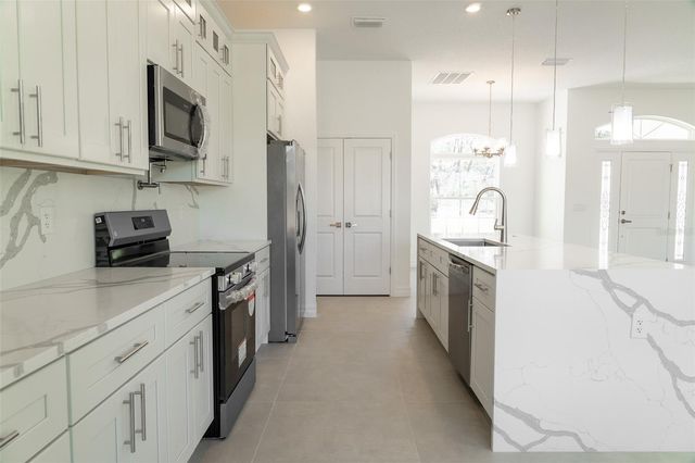 17820 SW 33RD TERRACE, Ocala, FL 34473