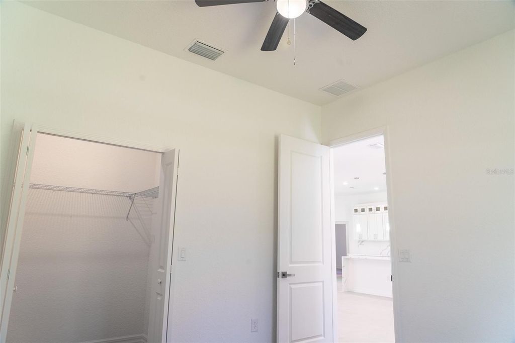 Image 13 of property listing at 17820 SW 33RD TERRACE, Ocala, FL 34473