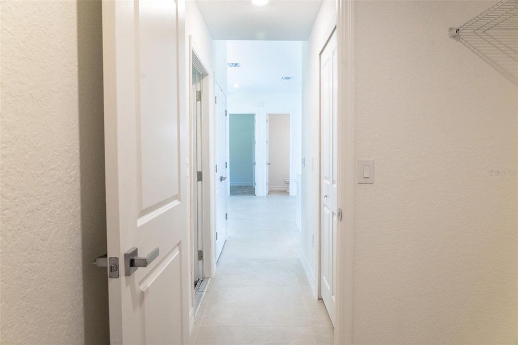 Image 23 of property listing at 17820 SW 33RD TERRACE, Ocala, FL 34473