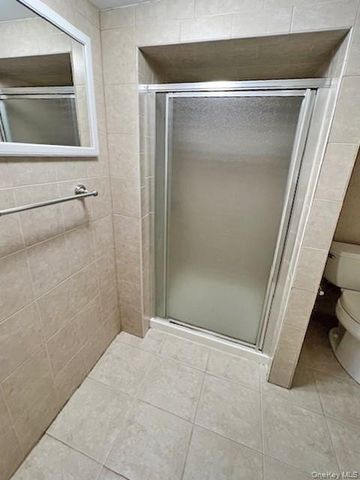 122 Miller Road, Hicksville, NY 11801