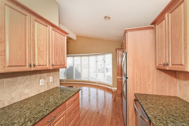 122 Miller Road, Hicksville, NY 11801