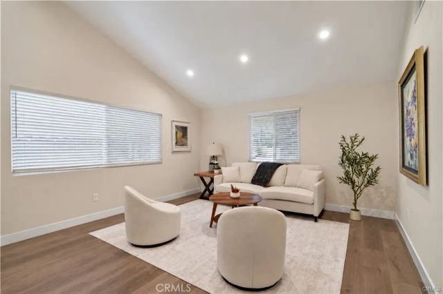 6321 Balcom Ave, Encino, CA 91316