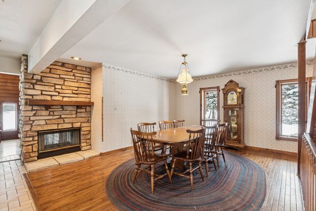 10N800 Muirhead Road, Elgin, IL 60124