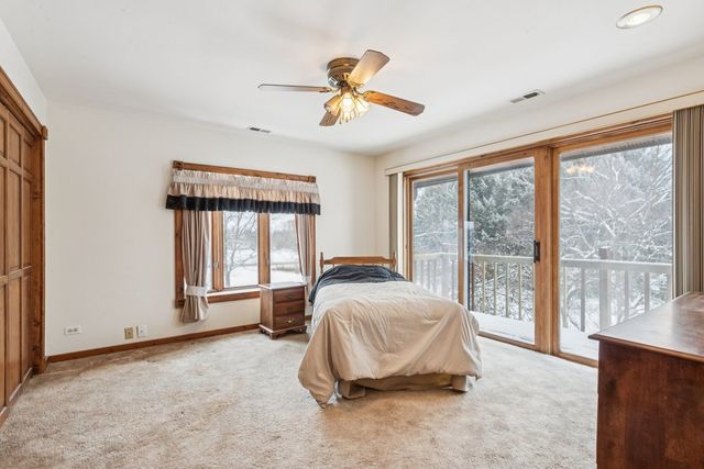 10N800 Muirhead Road, Elgin, IL 60124