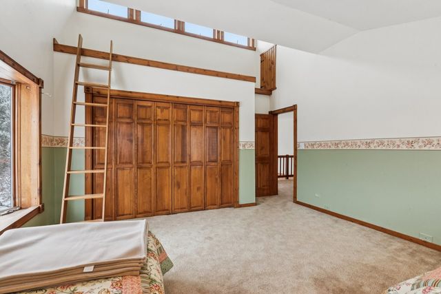 10N800 Muirhead Road, Elgin, IL 60124