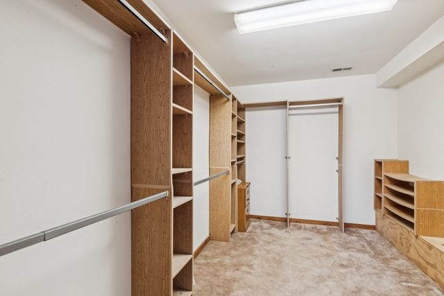 10N800 Muirhead Road, Elgin, IL 60124