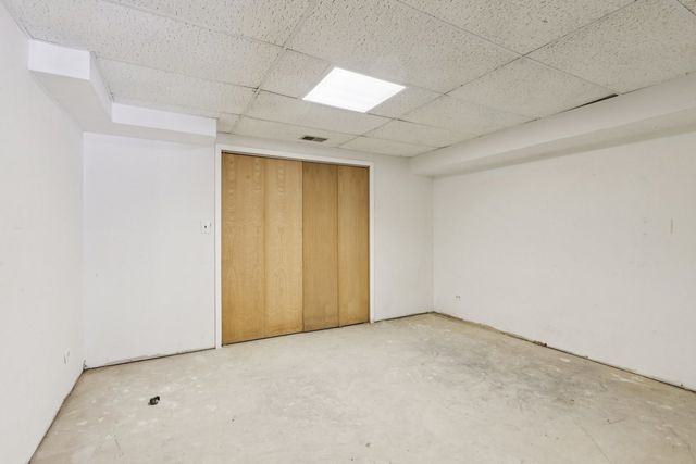 10N800 Muirhead Road, Elgin, IL 60124