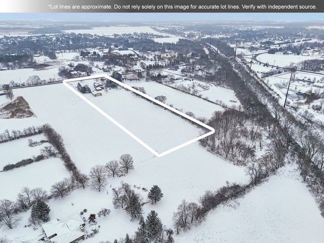 10N800 Muirhead Road, Elgin, IL 60124