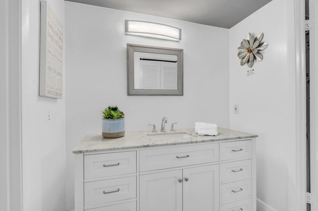 329 Knotty Pine Circle A-2, Greenacres, FL 33463