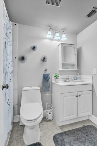 329 Knotty Pine Circle A-2, Greenacres, FL 33463