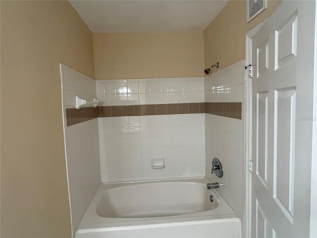 1195 VILLAGIO CIRCLE 102, Sarasota, FL 34237