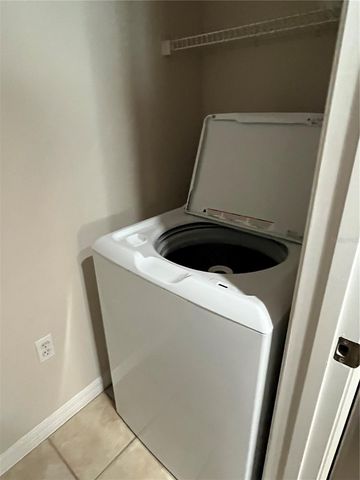 1195 VILLAGIO CIRCLE 102, Sarasota, FL 34237