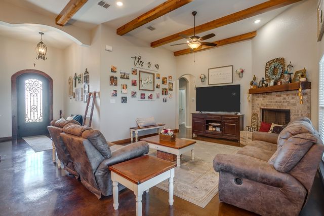 8071 County Road 105, Grandview, TX 76050