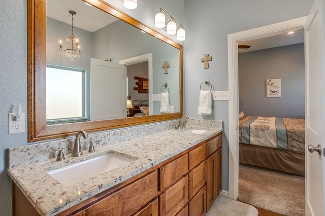 8071 County Road 105, Grandview, TX 76050