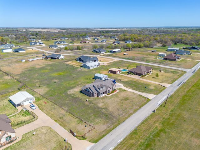 8071 County Road 105, Grandview, TX 76050