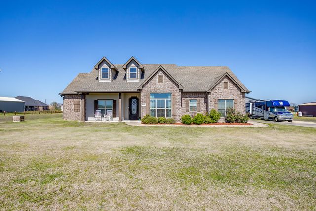 8071 County Road 105, Grandview, TX 76050