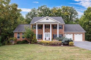 2205 PEARL LN, Harrisonburg, VA 22801
