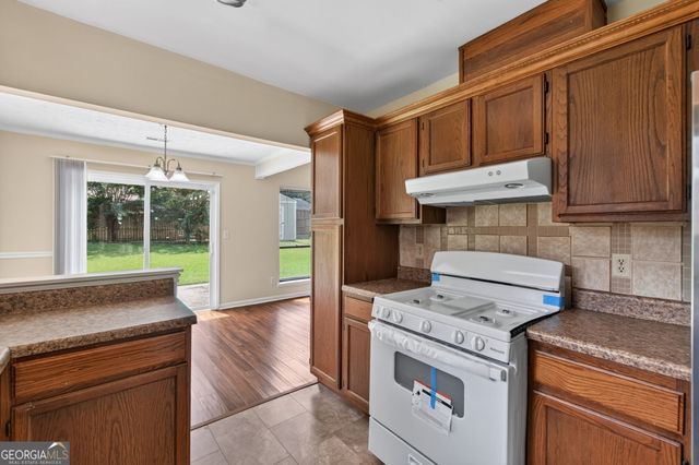 228 Avalon Way, Riverdale, GA 30274