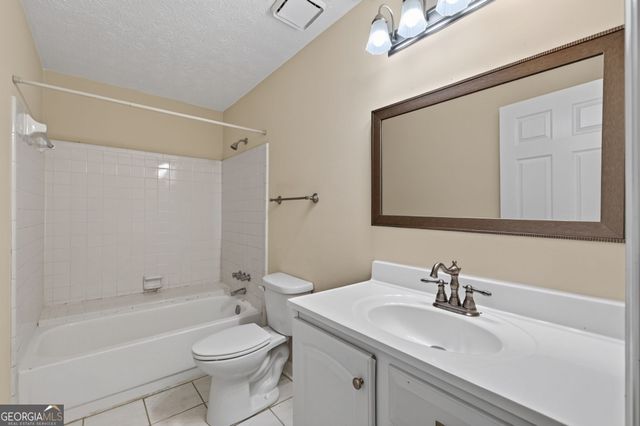 228 Avalon Way, Riverdale, GA 30274