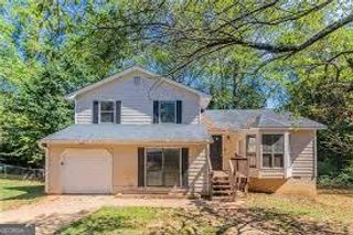 6202 Saint Christophers Court, Lithonia, GA 30058