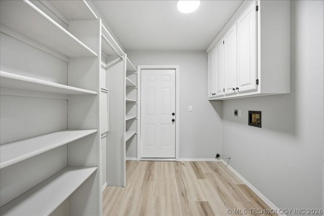 10406 E 126th Street North, Collinsville, OK 74021