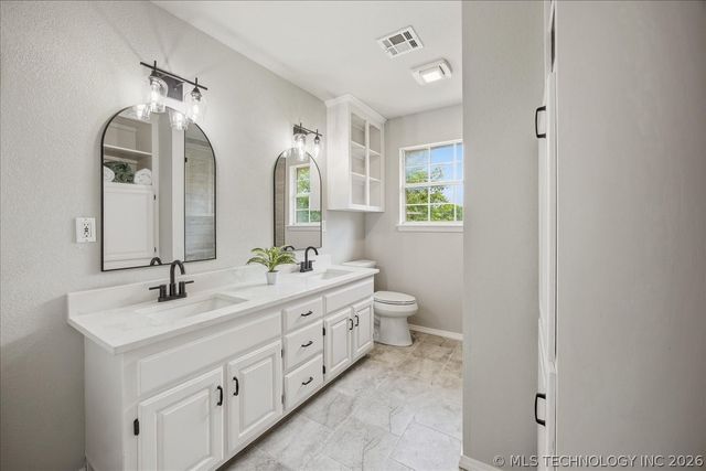 10406 E 126th Street North, Collinsville, OK 74021