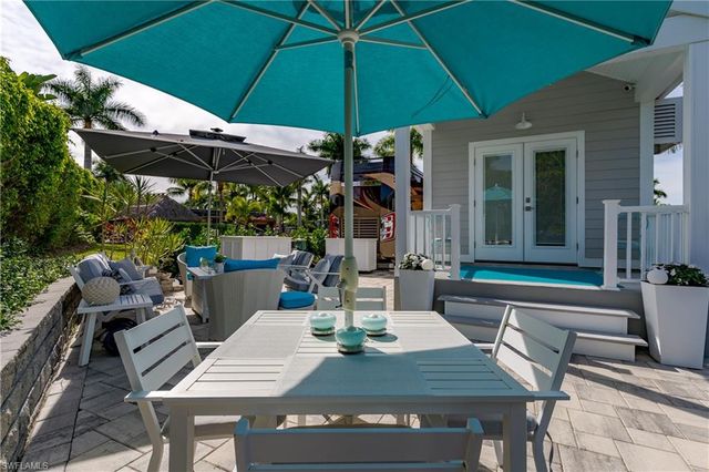 13598 Snapper LN, Naples, FL 34114