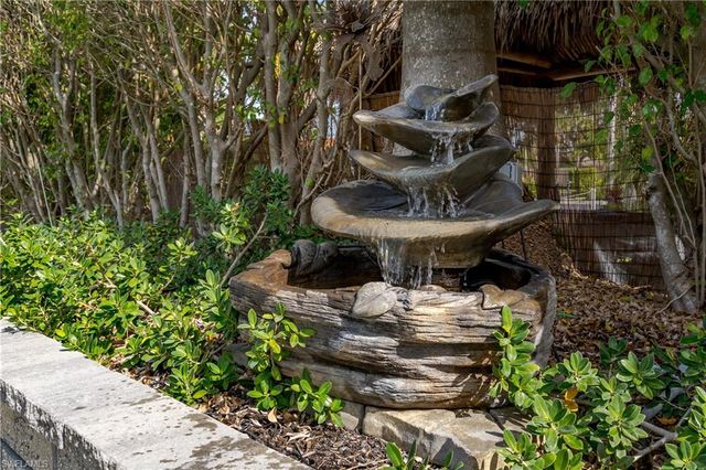 13598 Snapper LN, Naples, FL 34114