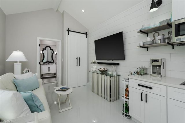 13598 Snapper LN, Naples, FL 34114