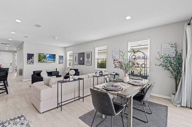 1865 AMBERLY Drive, Middleburg, FL 32068