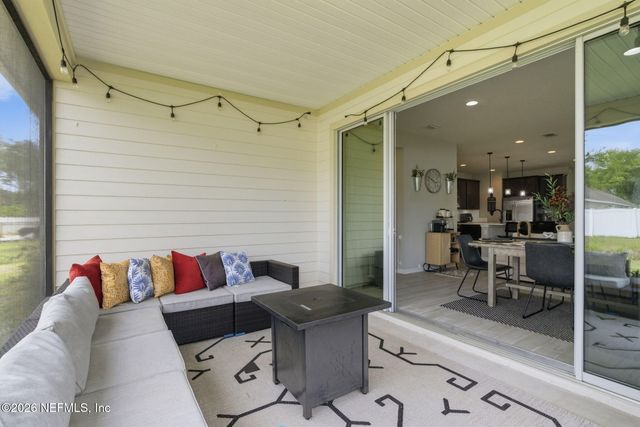 1865 AMBERLY Drive, Middleburg, FL 32068