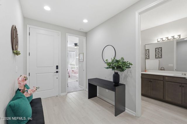 1865 AMBERLY Drive, Middleburg, FL 32068