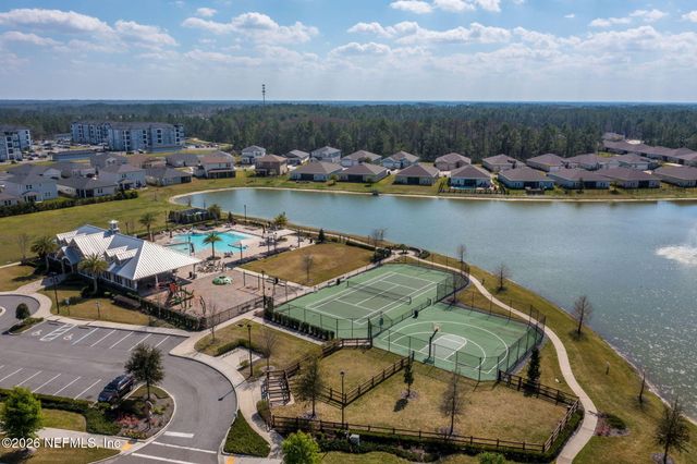 1865 AMBERLY Drive, Middleburg, FL 32068