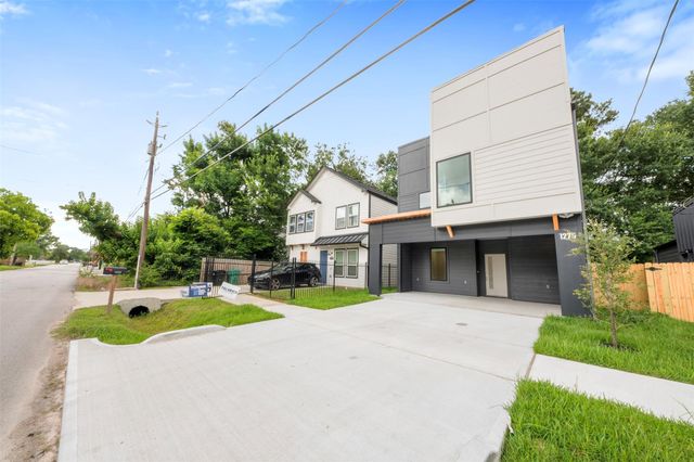 1275 Dewalt Street, Houston, TX 77088