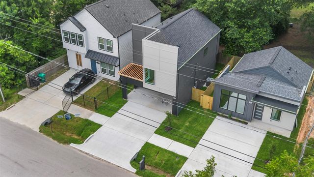 1275 Dewalt Street, Houston, TX 77088