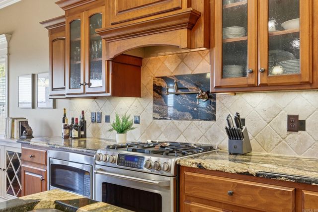 108 Crestview Drive, Maumelle, AR 72113