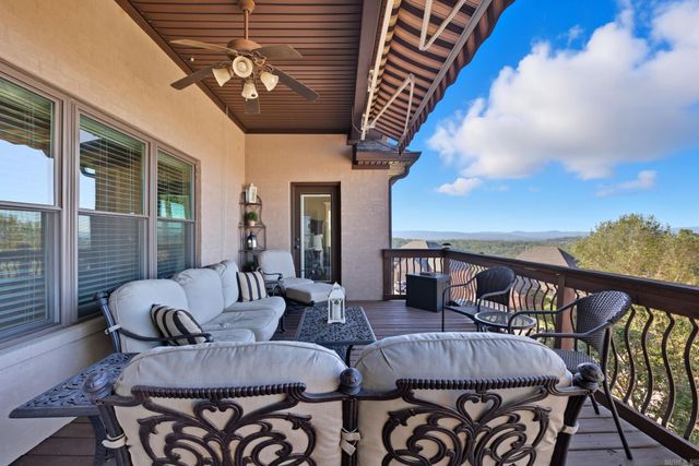 108 Crestview Drive, Maumelle, AR 72113