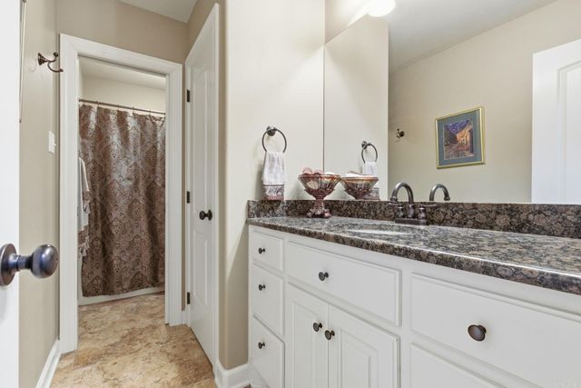 108 Crestview Drive, Maumelle, AR 72113