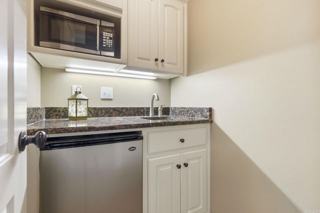 108 Crestview Drive, Maumelle, AR 72113