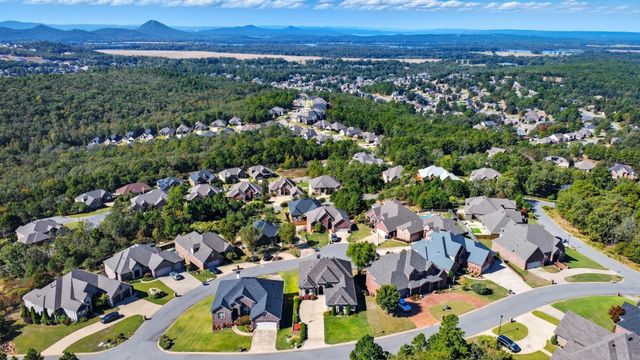 108 Crestview Drive, Maumelle, AR 72113