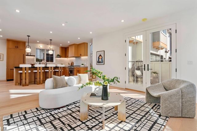 739-741 Linden Avenue, Burlingame, CA 94010