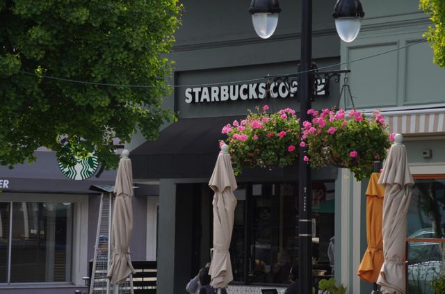 739-741 Linden Avenue, Burlingame, CA 94010