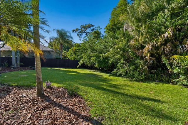19108 CENTRE ROSE BOULEVARD, Lutz, FL 33558